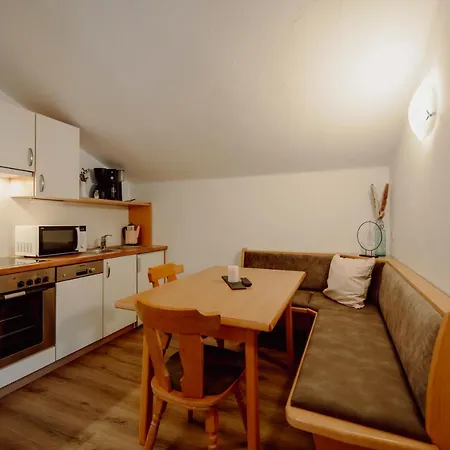 Frühstückspension Stadlhof 3*